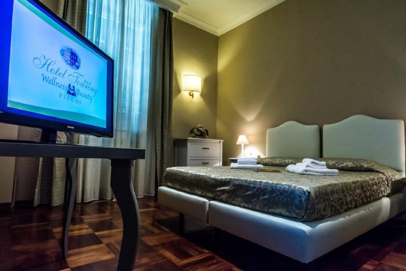 اتاق اجرایی, Touring Wellness & Beauty