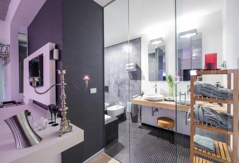 Полулюкс, Unahotels One Siracusa