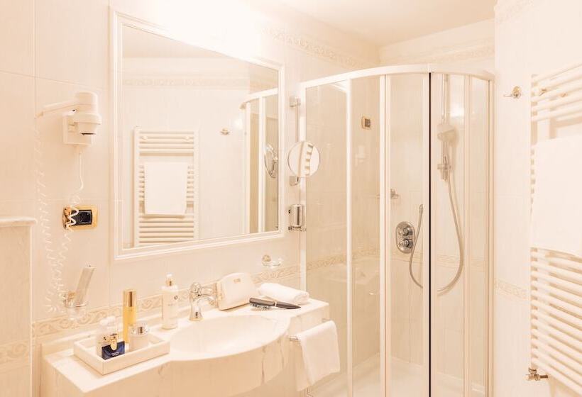 جناح, Wellness Refugium & Resort Hotel Alpin Royal   Small Luxury Hotels Of The World