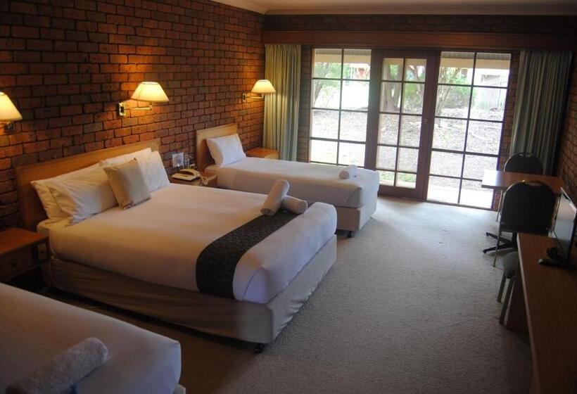 Четырехместный Номер Стандарт, Grange Burn Motel