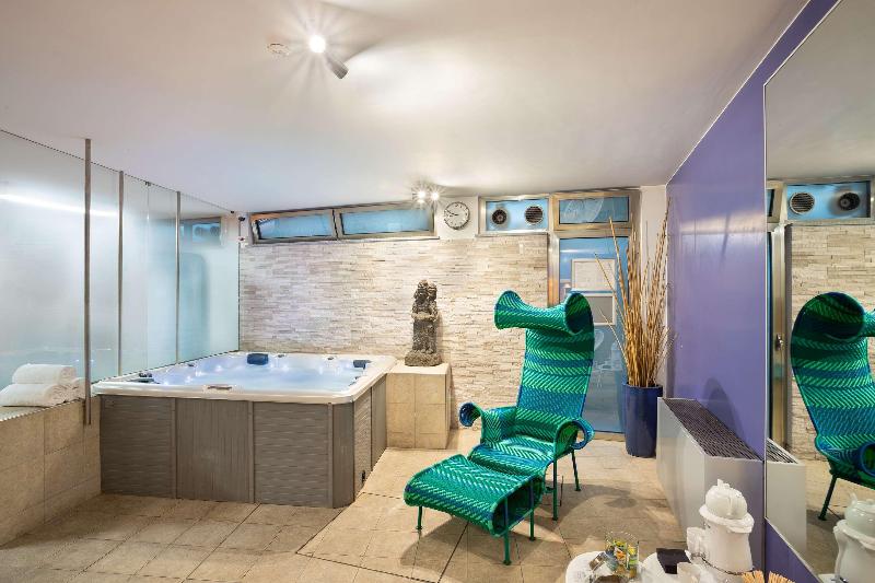 سوییت جونیور, Best Western Plus Executive Hotel And Suites