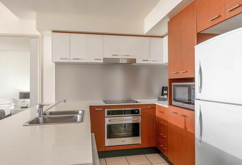 Apartamento 3 Dormitórios, Mantra Towers Of Chevron