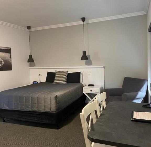 Номер Superior, Noah's Mid City Motor Inn Muswellbrook