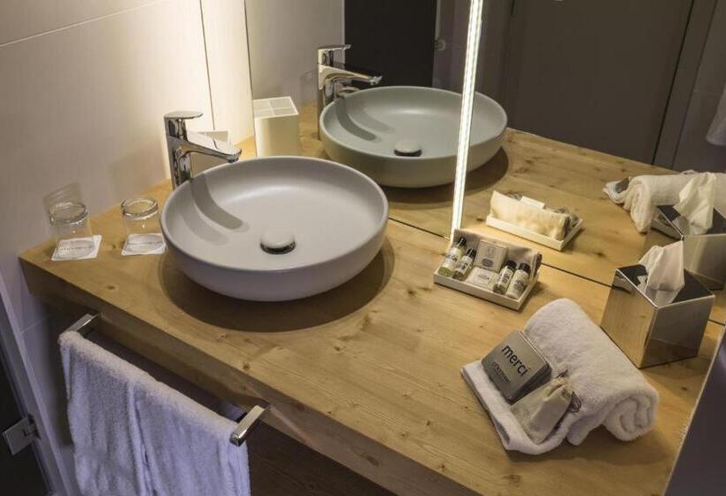 اتاق لوکس چهار تخته, Park Piolets Mountainhotel & Spa