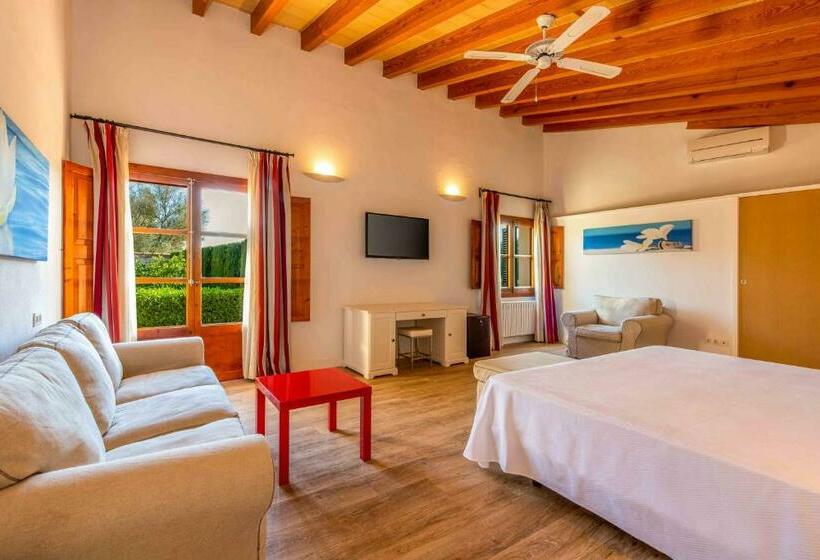 Полулюкс, Finca Son Roig by Valentin