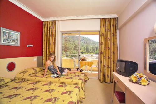 Номер Стандарт Вид на Бассейн, Grand Viking Hotel   All Inclusive