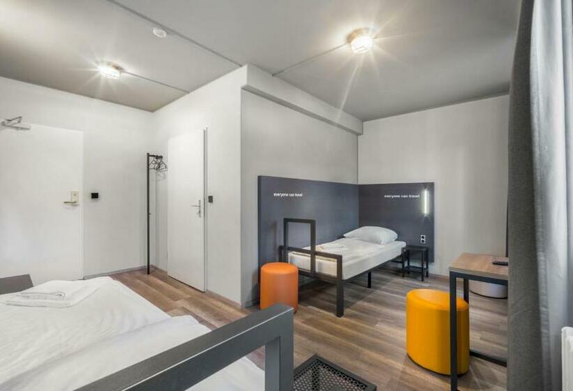 Номер Стандарт, a&o Dresden Hauptbahnhof