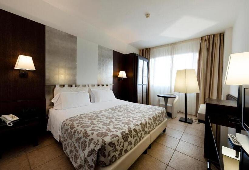 Номер Стандарт, Grand Hotel Admiral Palace