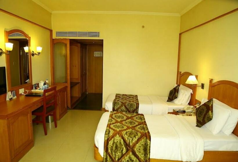 スタンダードルーム, Kences, Tirupati