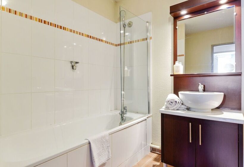 Апартаменты 3 Спальни, Zenitude Hôtel Résidences Toulon Six Fours