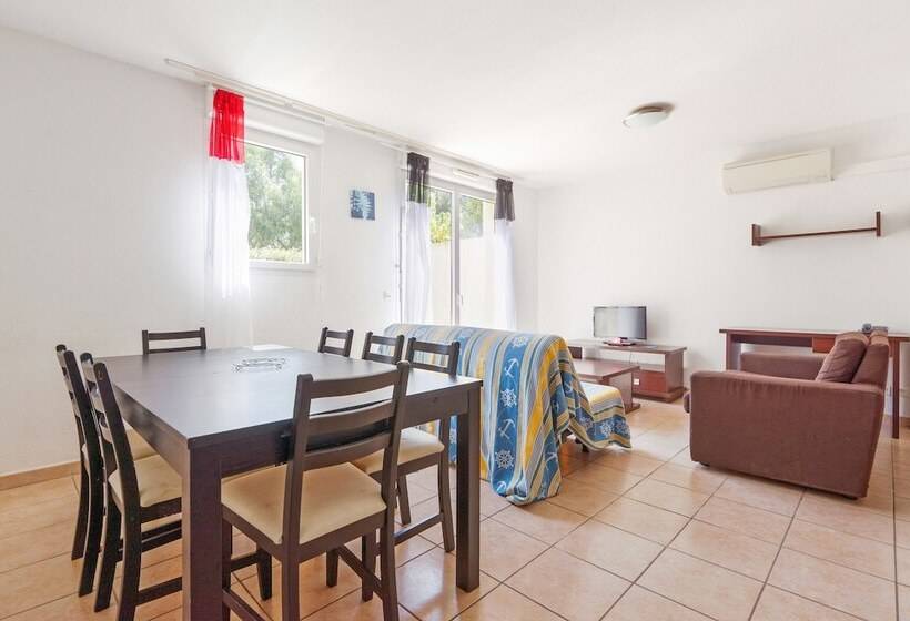 Апартаменты 3 Спальни, Zenitude Hôtel Résidences Toulon Six Fours