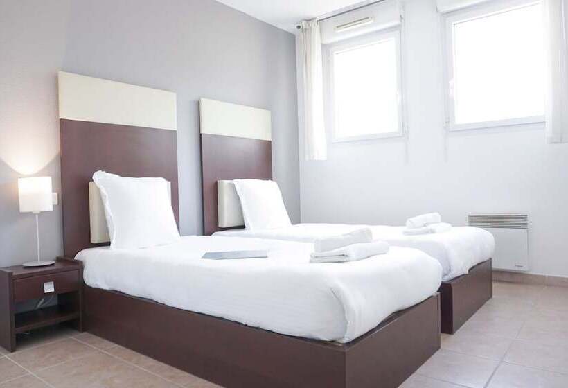 Апартаменты 3 Спальни, Zenitude Hôtel Résidences Toulon Six Fours