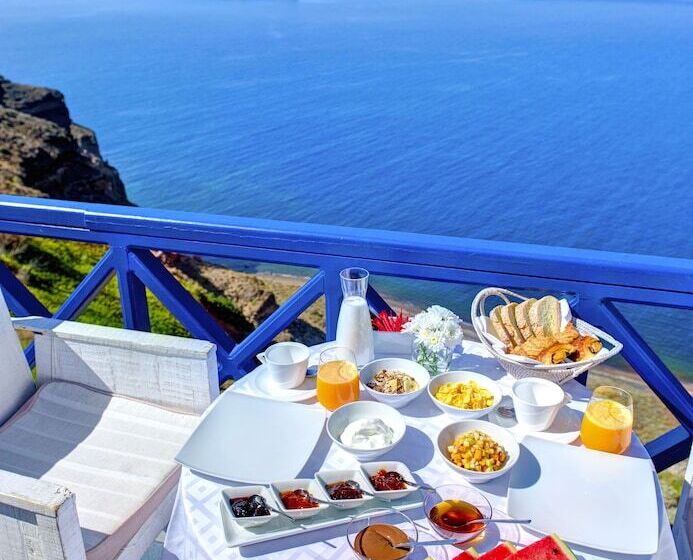 سوئیت با چشم‌انداز, Astarte Suites