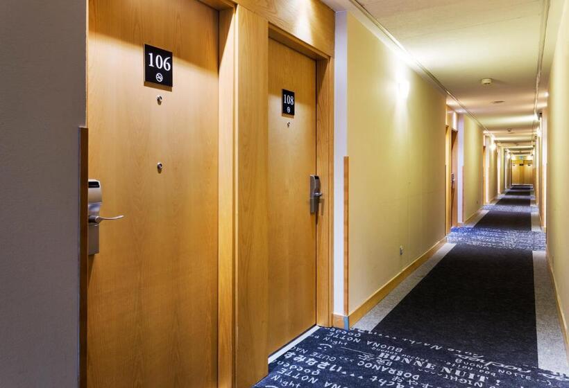 Номер Superior, B&b Hotel Girona 3
