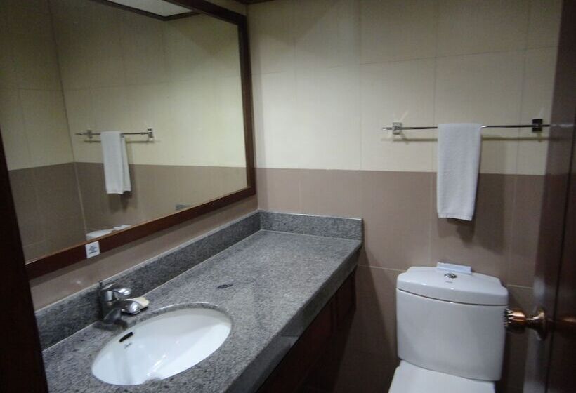 Plus Standard Room, Cebu Parklane International