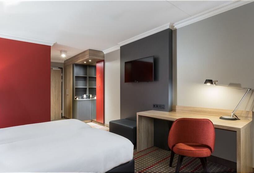Номер Superior, Ramada By Wyndham Amsterdam Airport Schiphol