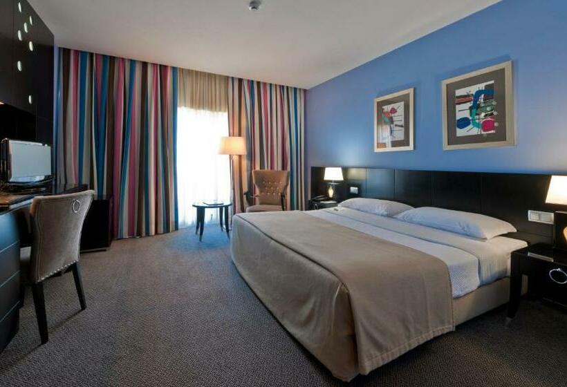 Номер Deluxe, Casino Chaves