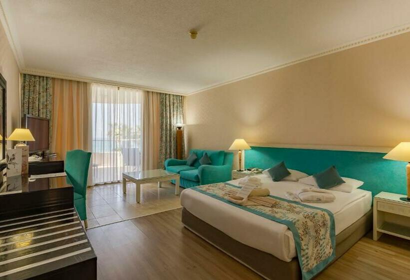 Номер Deluxe Вид на Море с Балконом, Crystal Sunrise Queen Luxury Resort & Spa   All Inclusive
