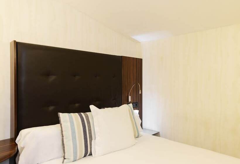 기본룸, Petit Palace Tamarises
