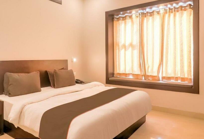 コンフォートトリプルルーム, Super Townhouse Amaraa Farms Near Lulu Hypermarket