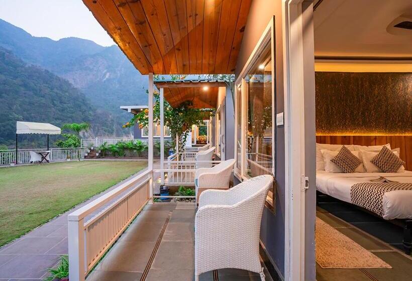 스탠다드 룸 산 전망, Moustache Rishikesh Riverside Resort