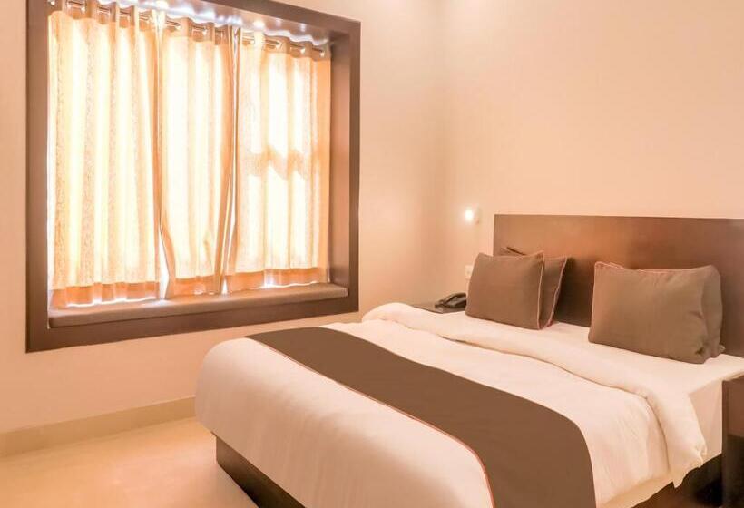コンフォートトリプルルーム, Super Townhouse Amaraa Farms Near Lulu Hypermarket