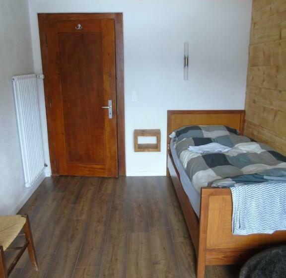 Номер Стандарт Индивидуальный с Балконом, Room's Chez Beni