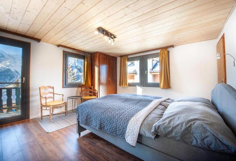 Номер Стандарт с Балконом, Room's Chez Beni