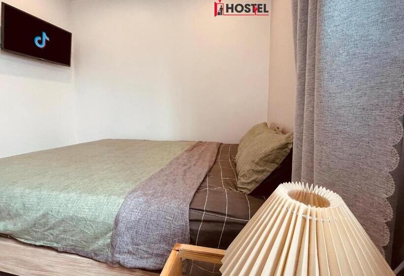 استودیو استاندارد با بالکن, Stay Hostel 2   350m From The Ferry