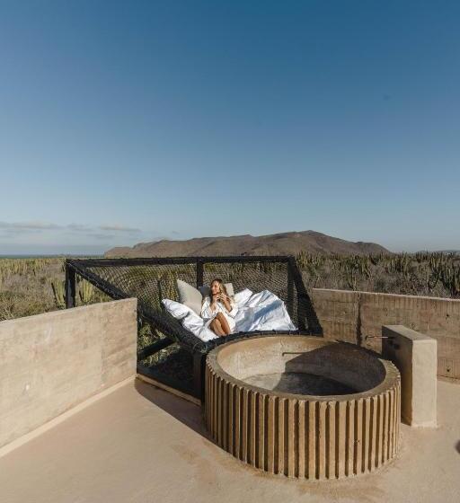 マスタールーム, Paradero Todos Santos   Exclusive Experiences Included