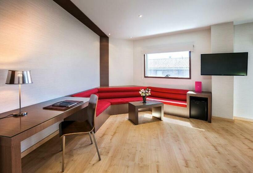 سوییت جونیور, Granada By Pierre & Vacances