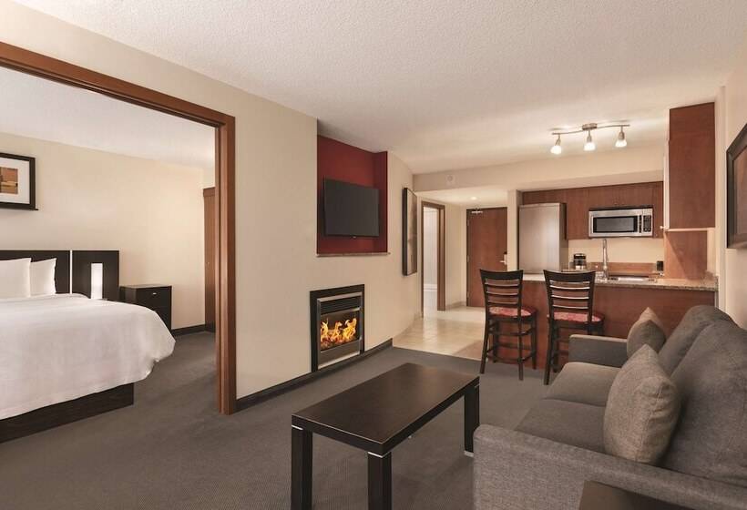 デラックススイート, Embassy Suites Montréal By Hilton