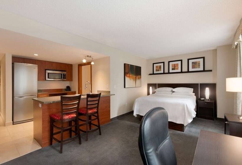 プレミアムスタジオ, Embassy Suites Montréal By Hilton