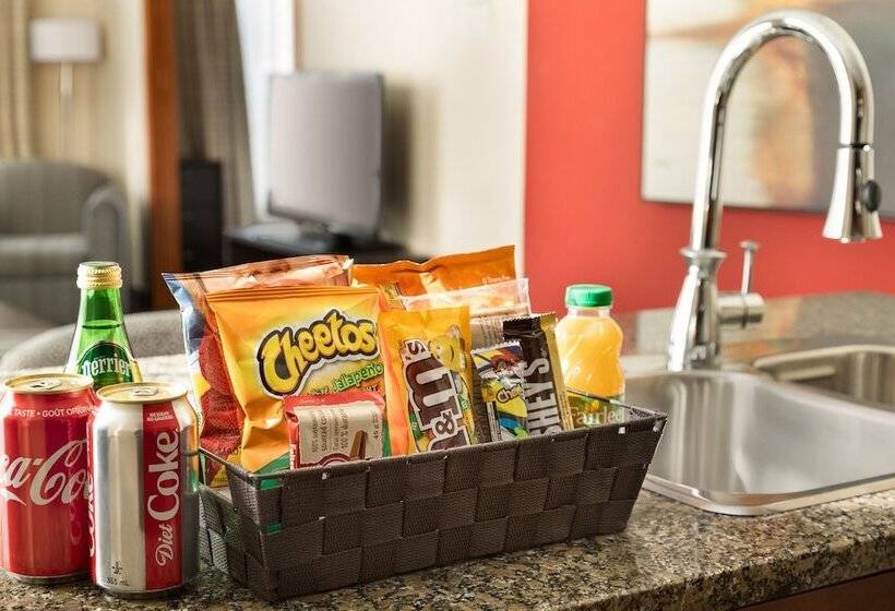 デラックススイート, Embassy Suites Montréal By Hilton