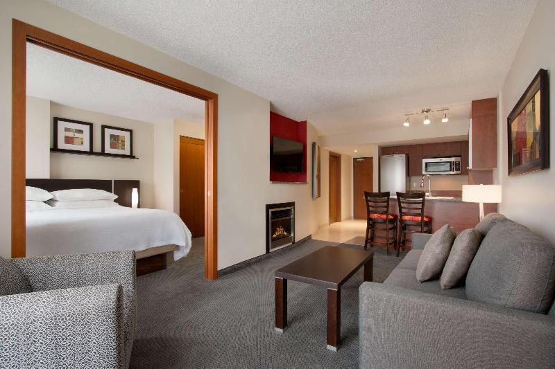 身障者適用スイートルーム, Embassy Suites Montréal By Hilton