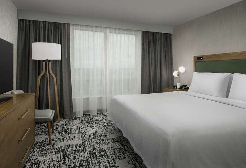 身障者適用スイートルーム, Embassy Suites Montréal By Hilton