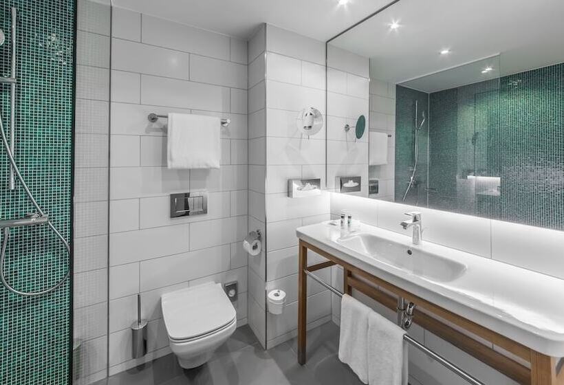 이그제큐티브 스위트, Holiday Inn Munich   Leuchtenbergring, An Ihg