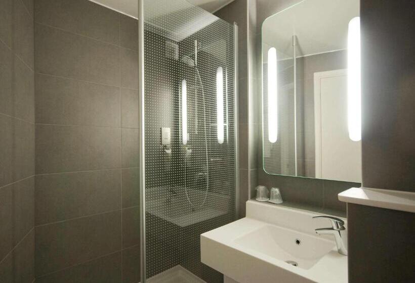 Номер Стандарт, Ibis London Heathrow Airport