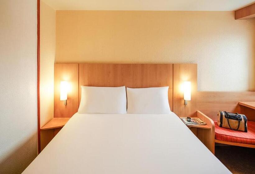 Семейный Номер, Ibis London Heathrow Airport