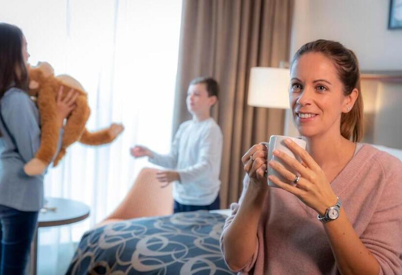 이그제큐티브 스위트 킹침대, Clayton Hotel Galway