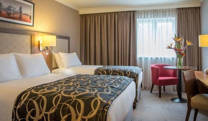 디럭스 룸, Clayton Hotel Galway