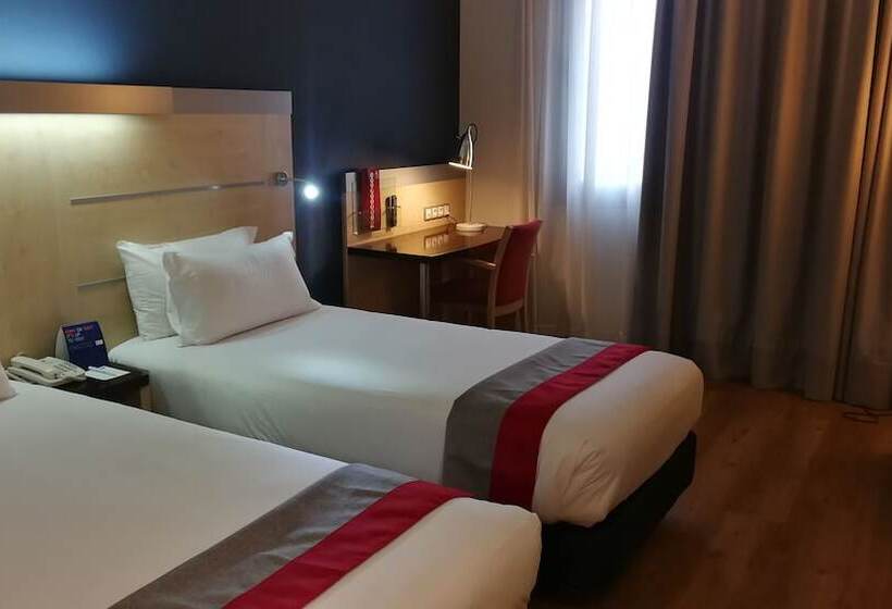 スタンダードルーム, Holiday Inn Express Málaga Airport, An Ihg