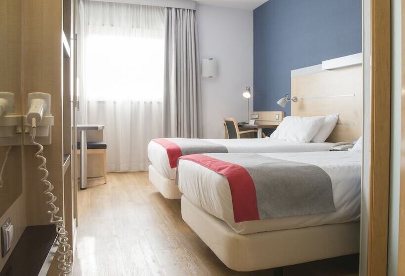 スタンダードルーム, Holiday Inn Express Málaga Airport, An Ihg