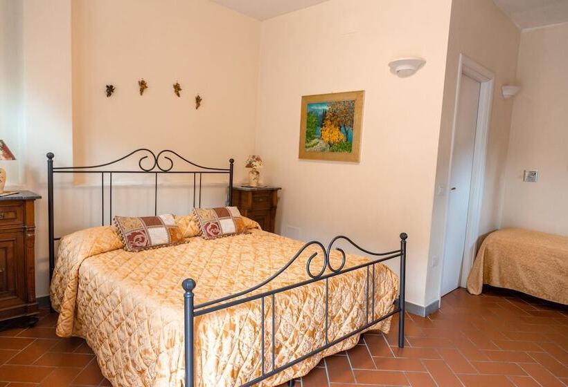 Номер Стандарт Трехместный, Villa La Malva