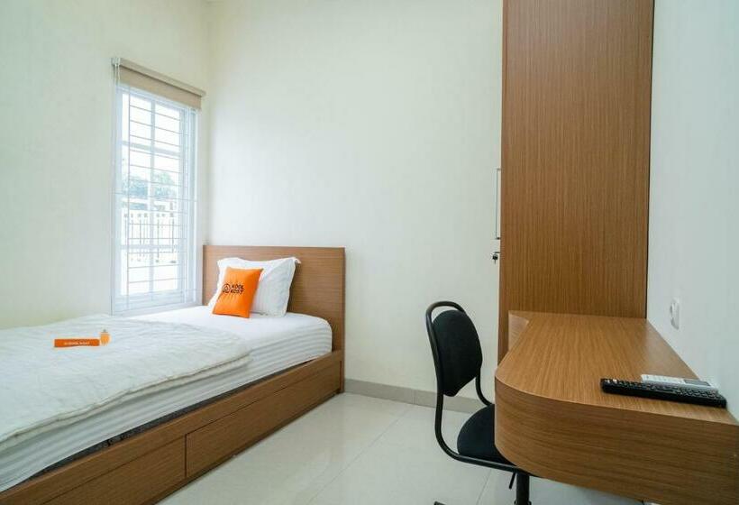 Номер Стандарт Индивидуальный, Koolkost Syariah Near Jl Pajajaran Bogor