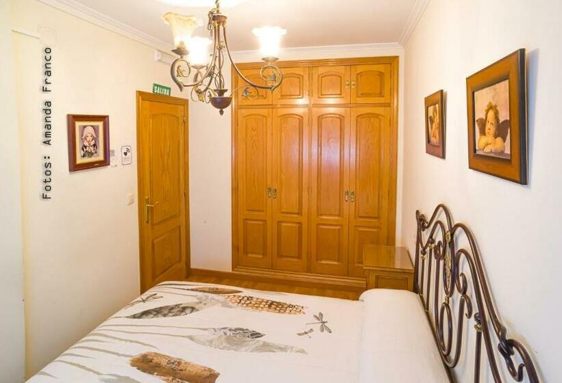 Номер Стандарт, Albergue De Peregrinos Ultreia Et Suseia