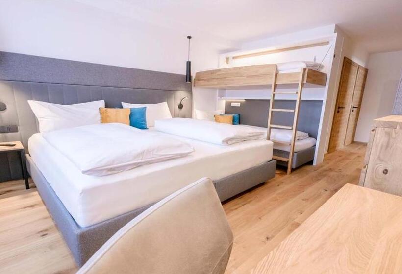 Апартаменты 2 Спальни, Hofgut Apartment & Lifestyle Resort Wagrain