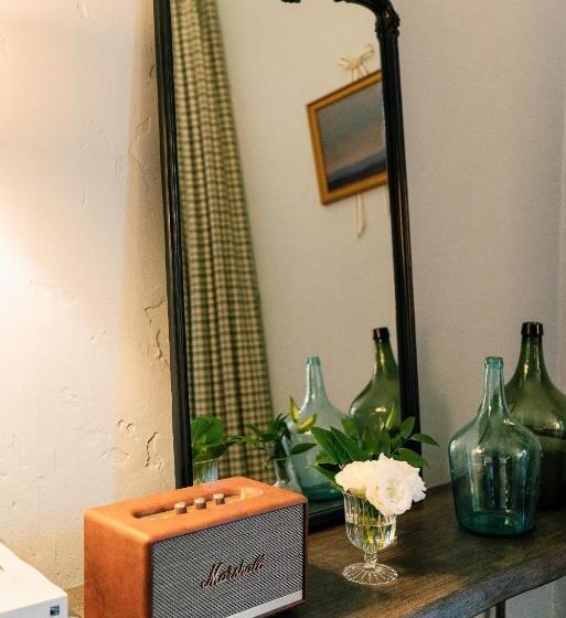 Студия Deluxe, Palihouse Santa Barbara