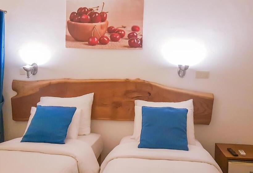 Quarto Estandar com Sacada, Rebetiko