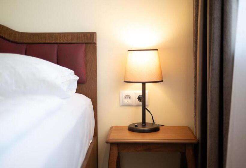 트리플 클래식 룸, Vulkan Residenz Hotel   Self Check In